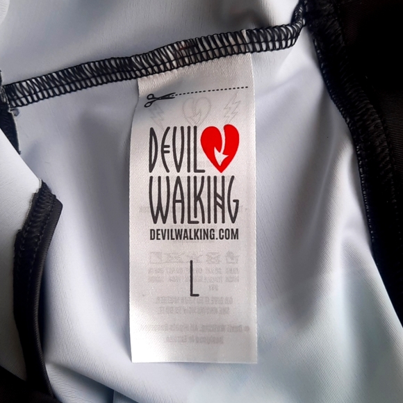 Devil Walking Emerald Skeleton Booty Shorts - Picture 5 of 8